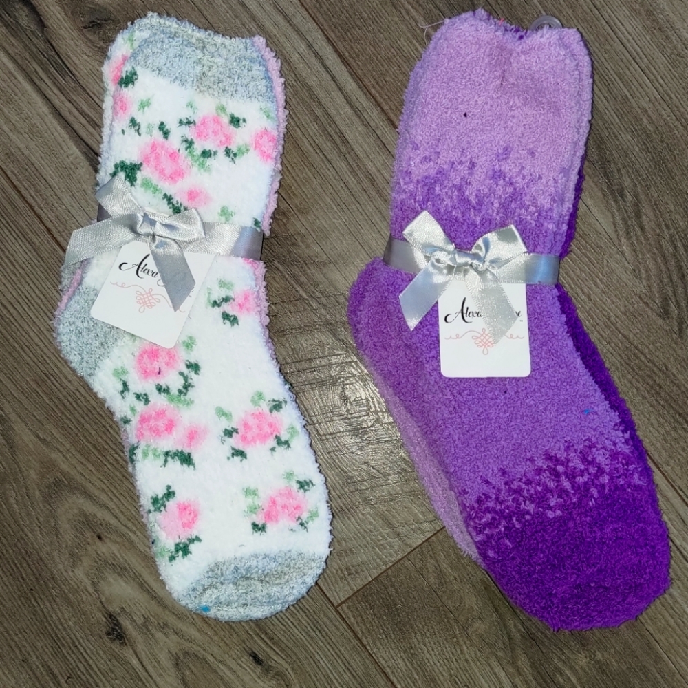 Women's Fuzzy socks 6 pairs